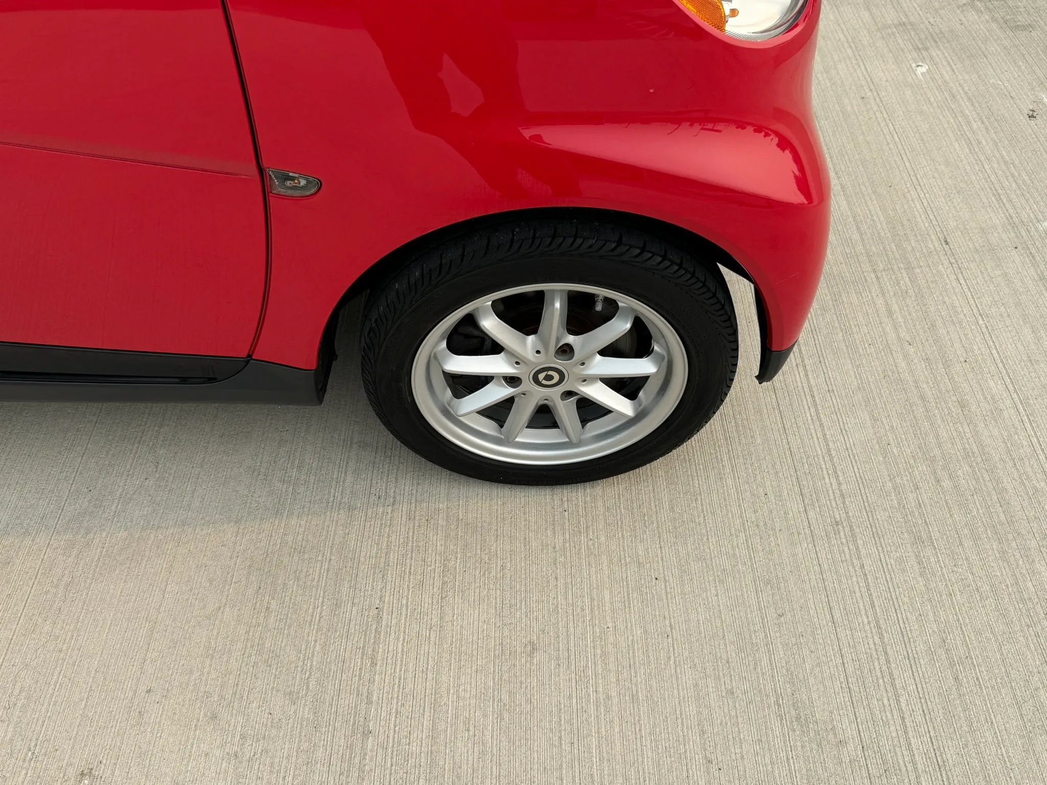 Used 2009 smart fortwo passion RWD image 35