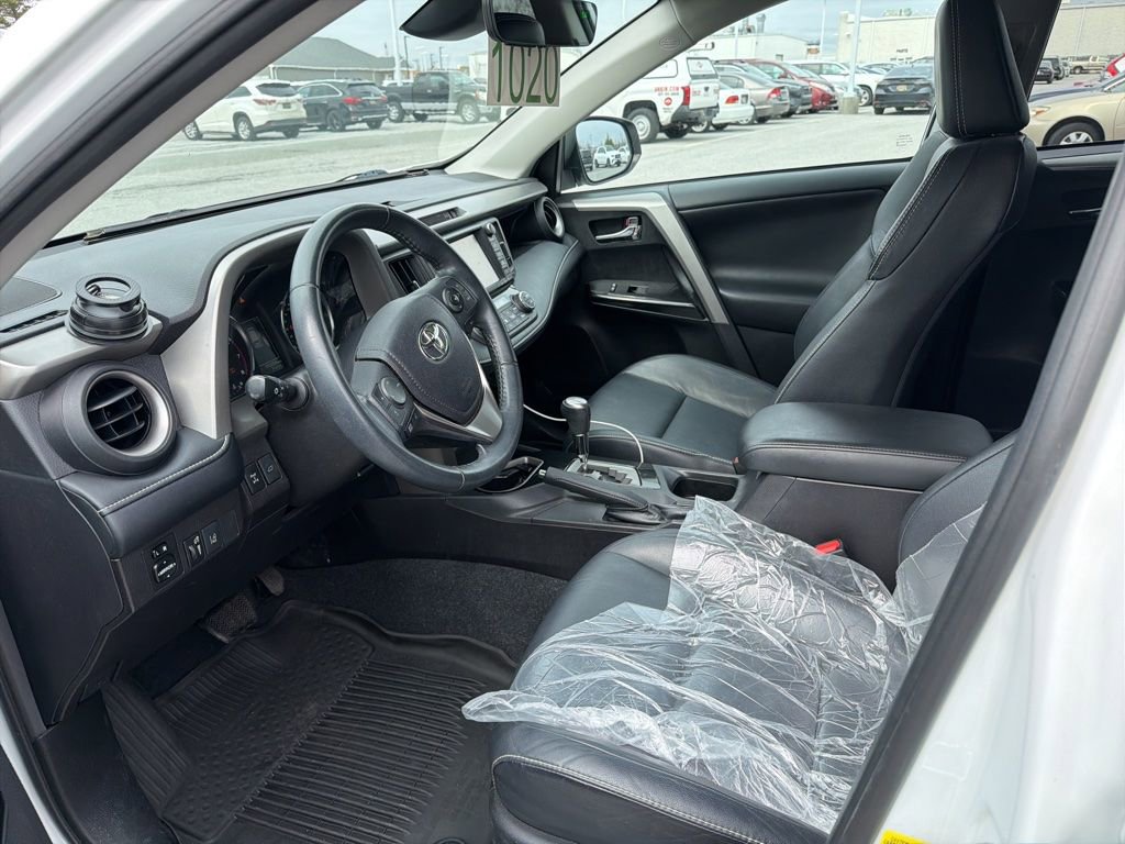 Used 2017 Toyota RAV4 Limited w/ Advanced Technology Package image 9