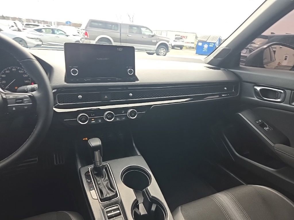 Used 2025 Honda Civic Sport image 24