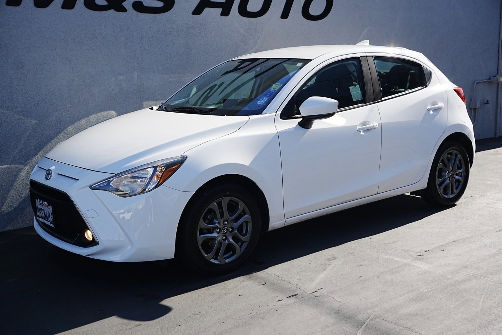 Used 2020 Toyota Yaris LE image 7