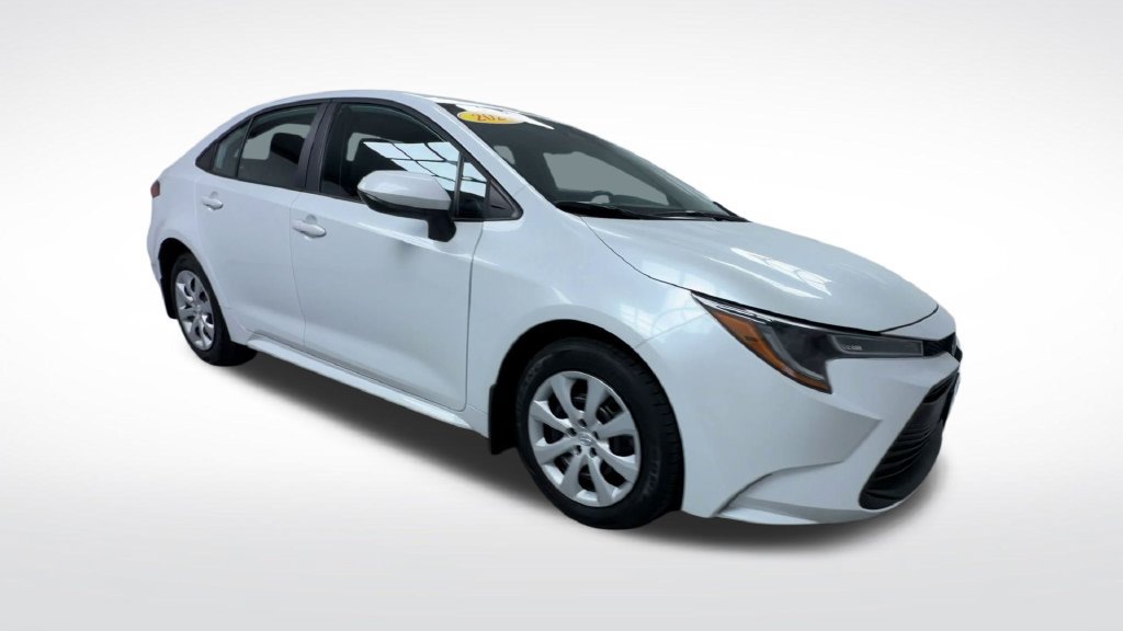 Certified 2024 Toyota Corolla LE FWD image 2