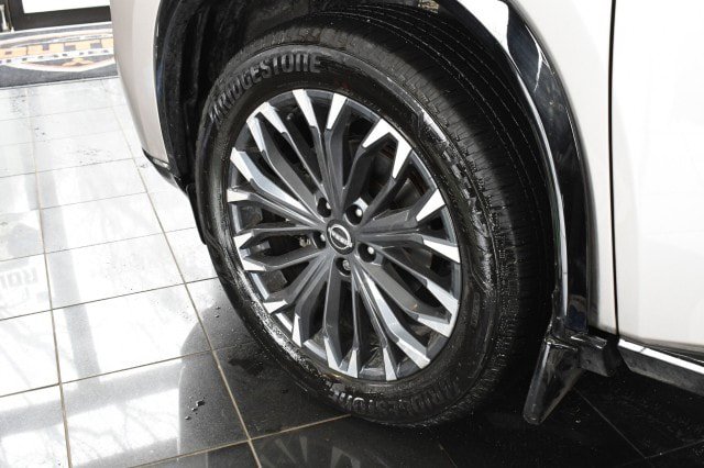 Used 2025 Nissan Rogue Platinum w/ Platinum Premium Package AWD/4WD image 47