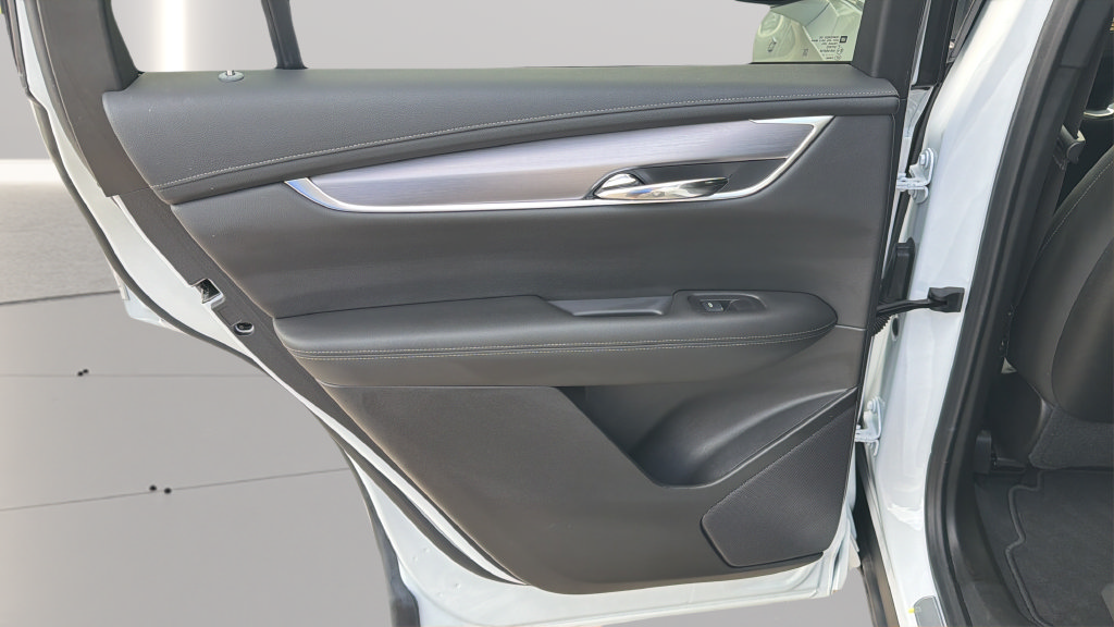 Used 2024 Cadillac XT6 Luxury FWD image 21