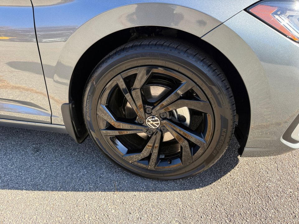 New 2026 Volkswagen Jetta SE image 25