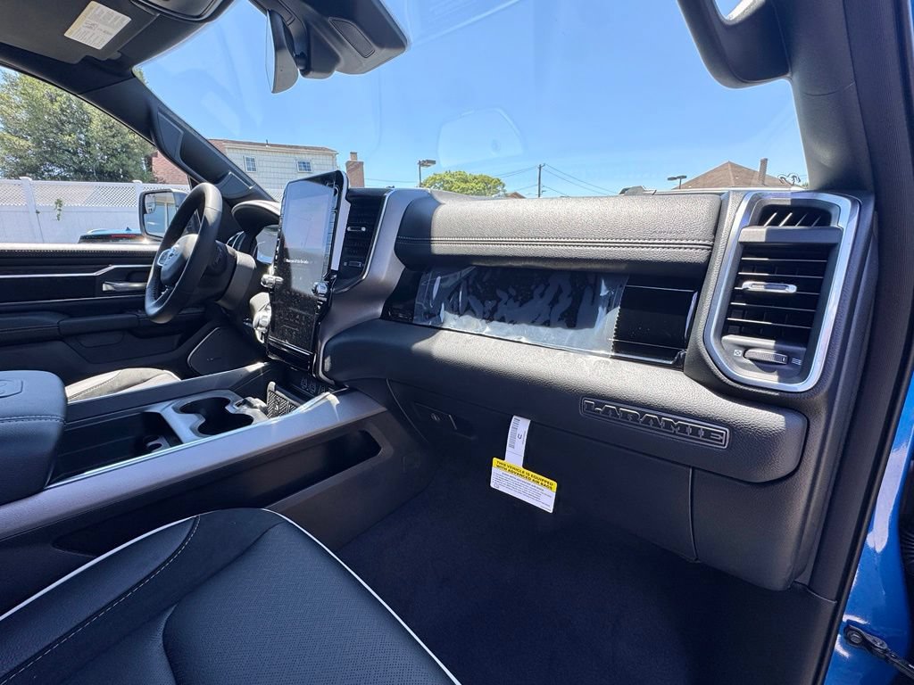 New 2026 RAM 1500 Laramie w/ Night Edition AWD/4WD image 19