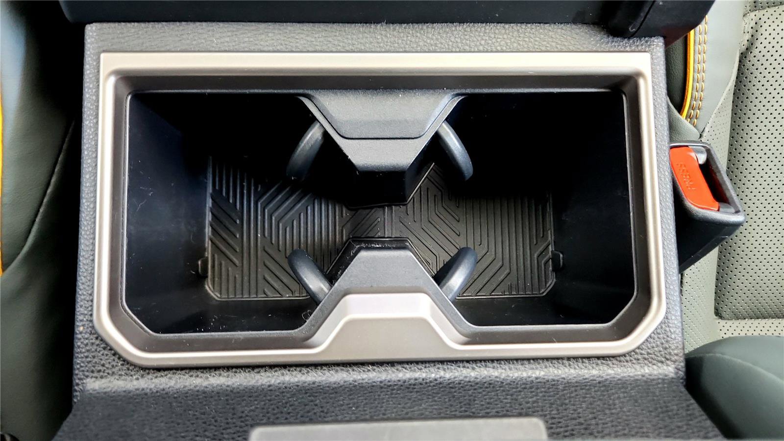 Used 2025 Toyota 4Runner Trailhunter image 33