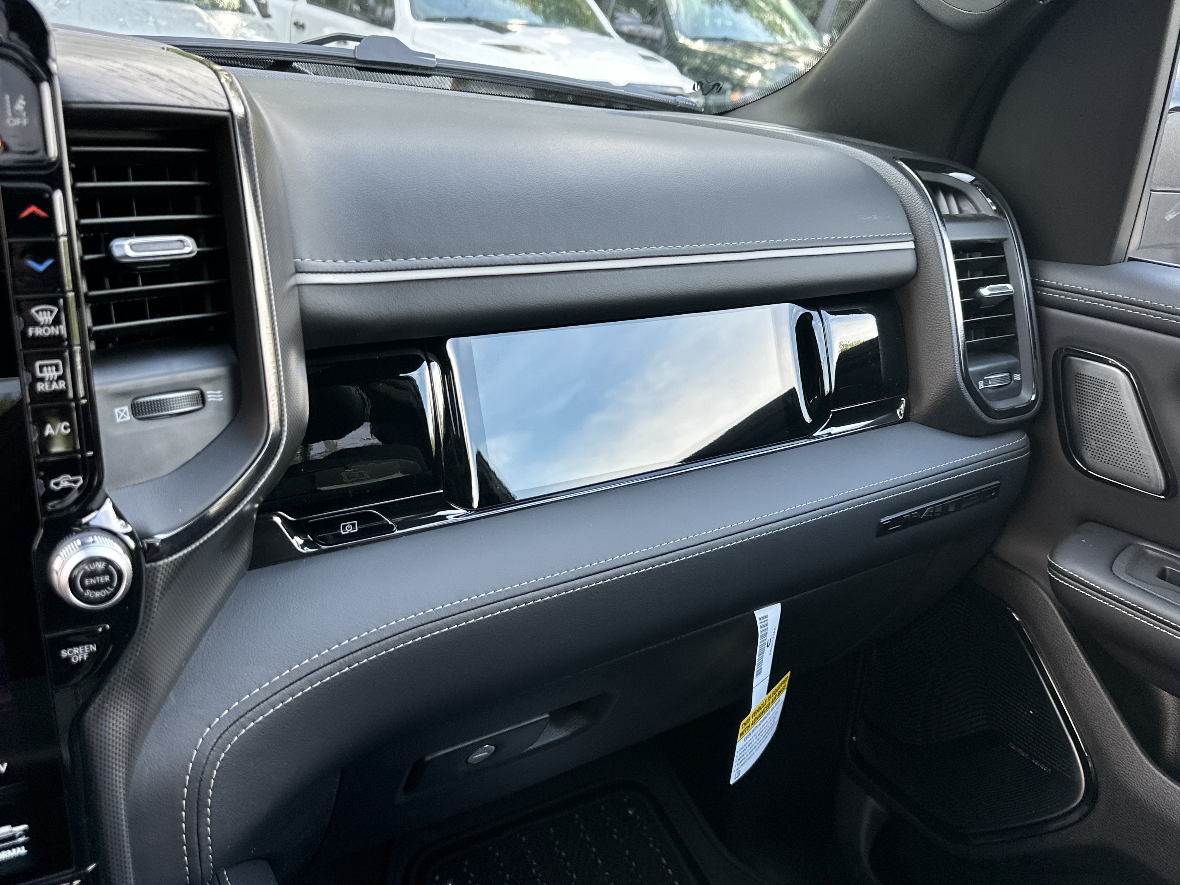 New 2027 RAM 1500 Limited AWD/4WD image 6