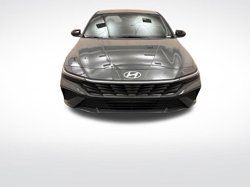 New 2026 Hyundai Elantra SEL Sport Premium FWD image 2