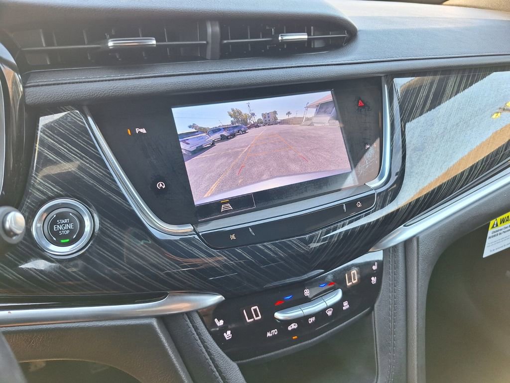 Used 2024 Cadillac XT6 Premium Luxury image 16