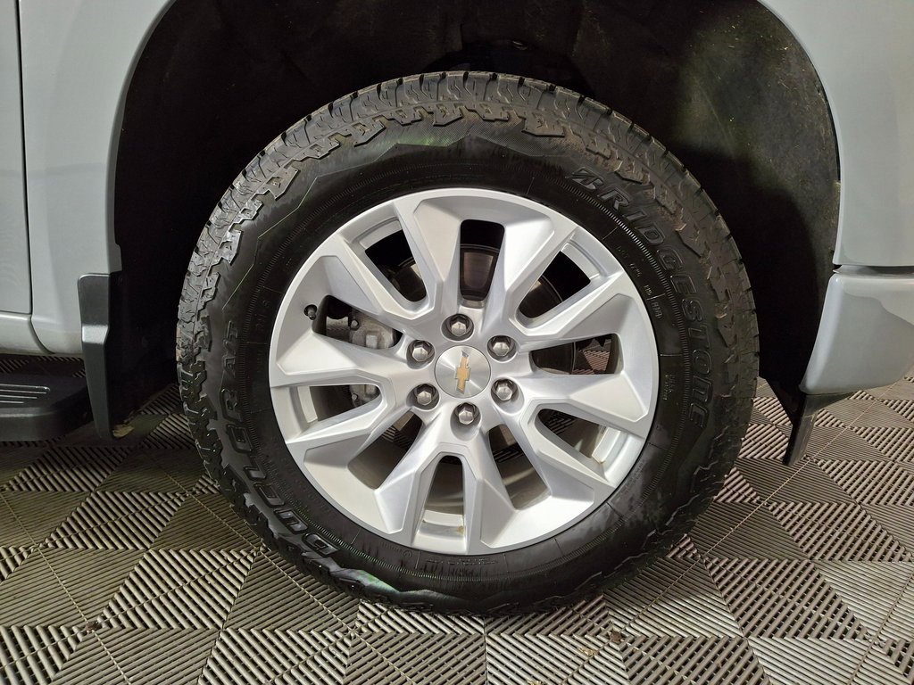 Used 2024 Chevrolet Silverado 1500 Custom image 32