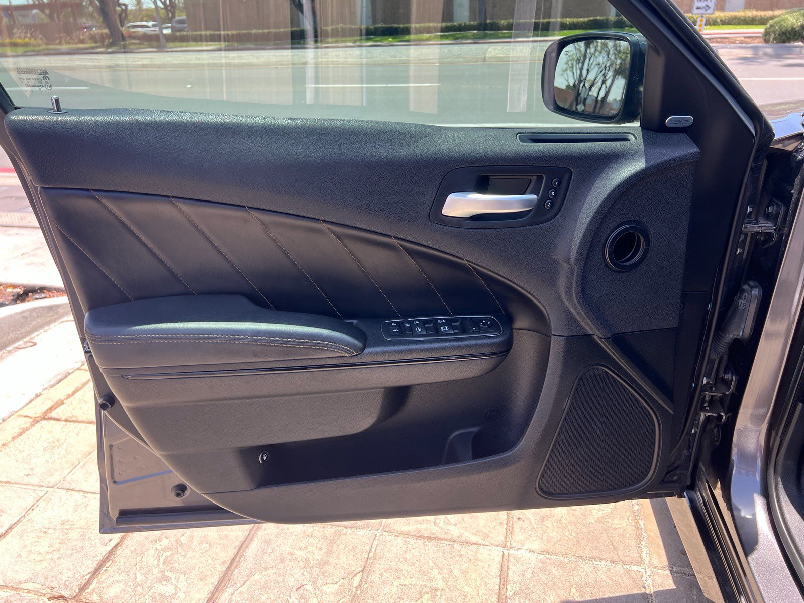 Used 2019 Dodge Charger R/T RWD image 12