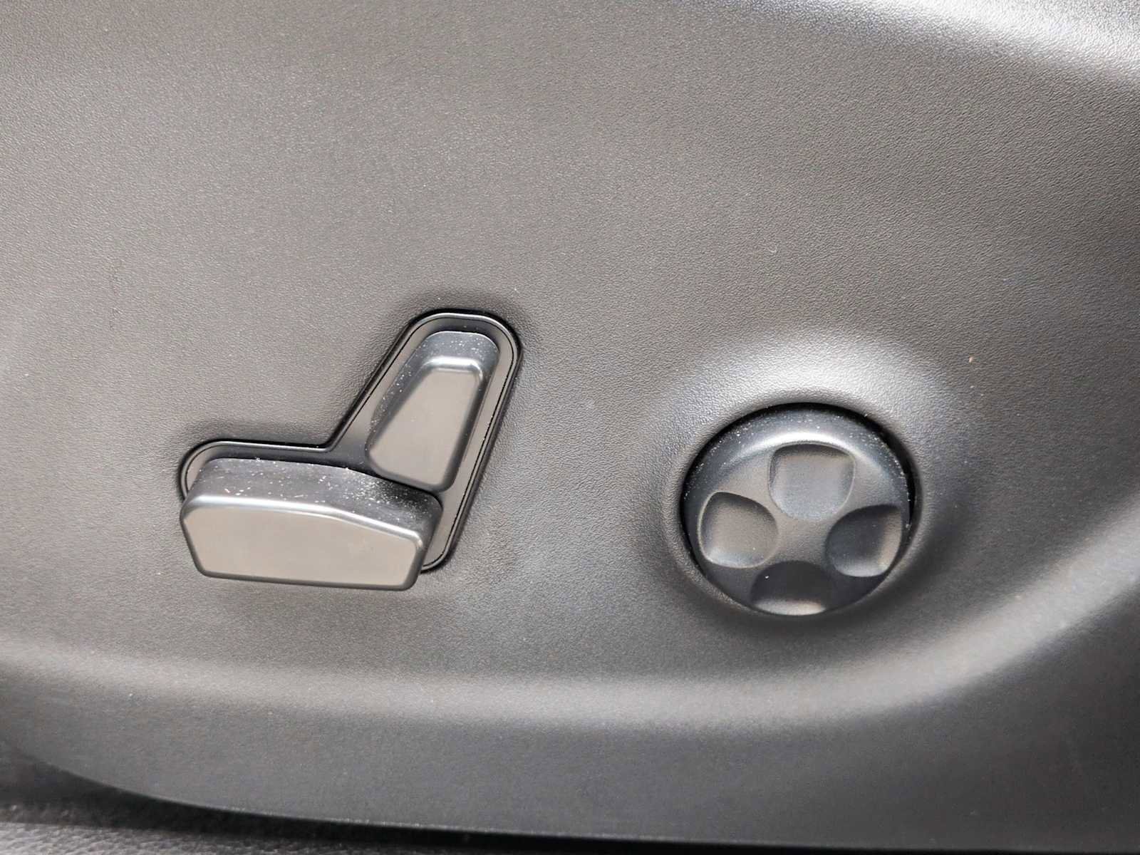 Used 2021 Jeep Cherokee Trailhawk w/ Trailer Tow Group image 17