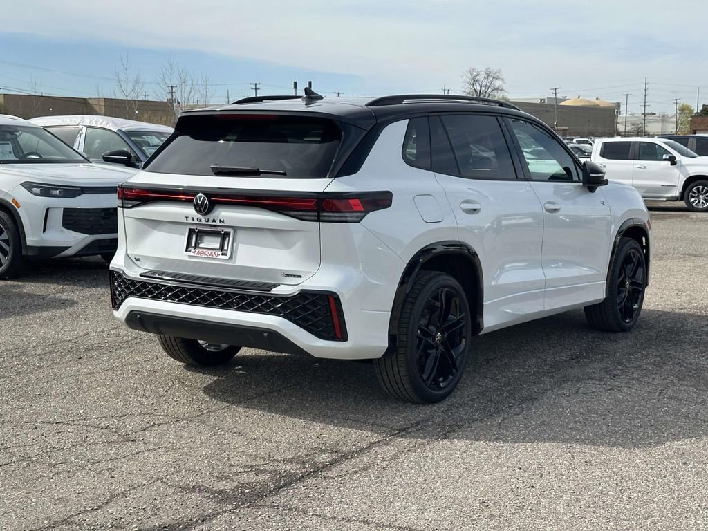 New 2026 Volkswagen Tiguan SE R-Line AWD/4WD image 4