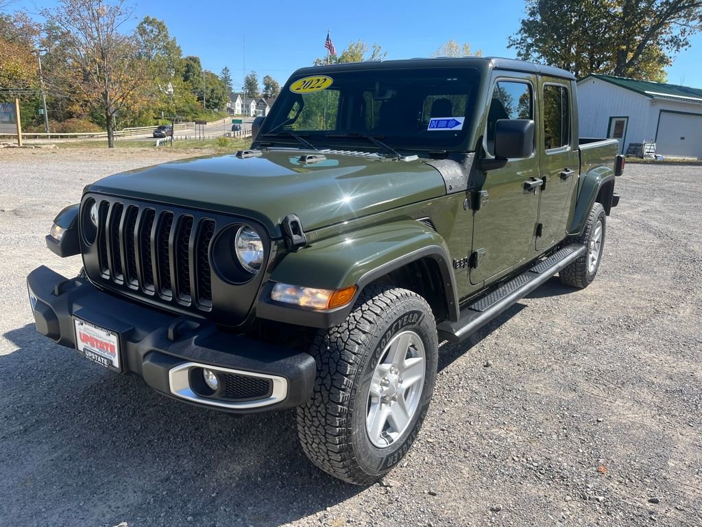 Used 2022 Jeep Gladiator Sport image 2