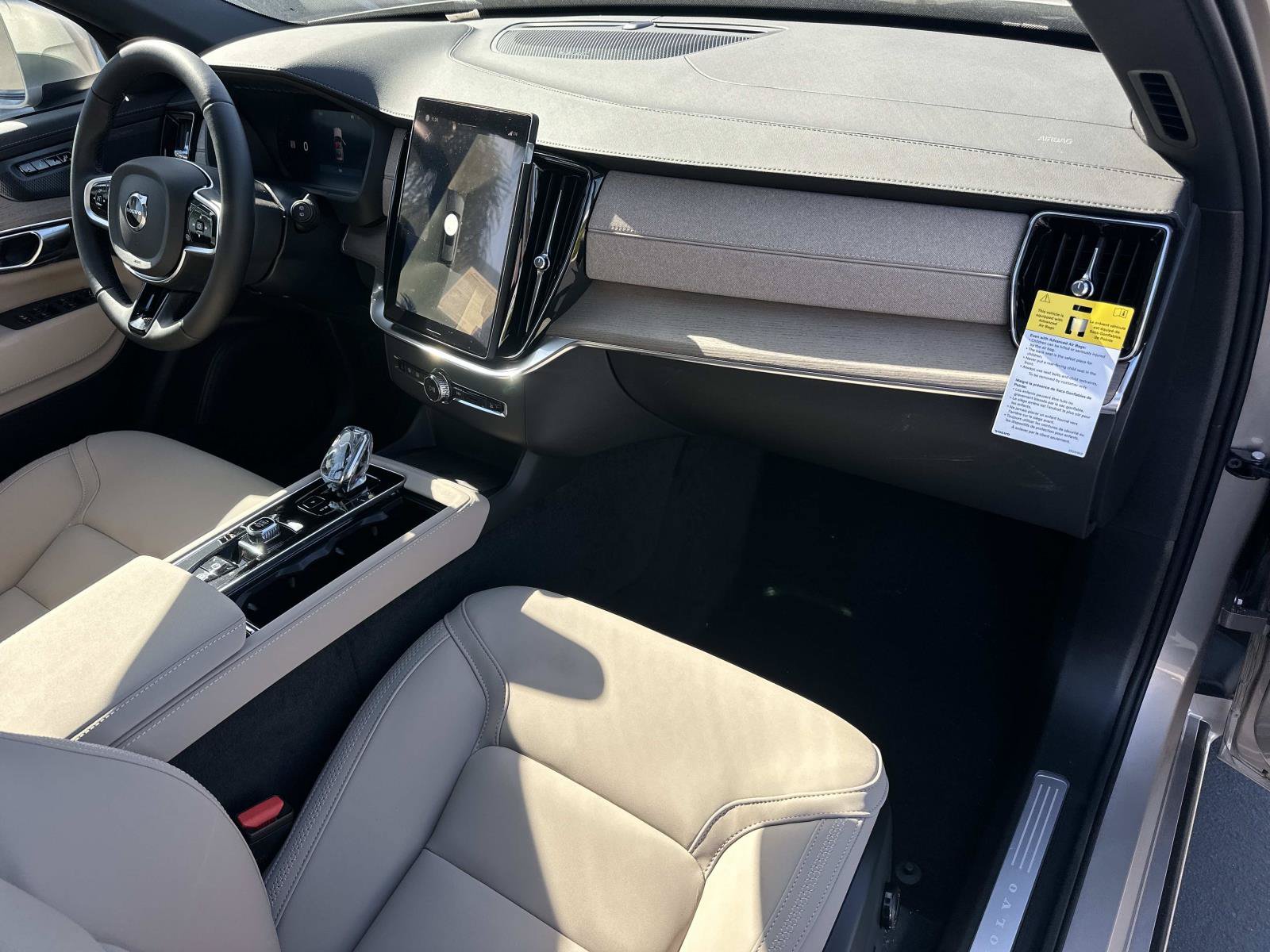 New 2026 Volvo XC90 T8 Plus AWD/4WD image 22
