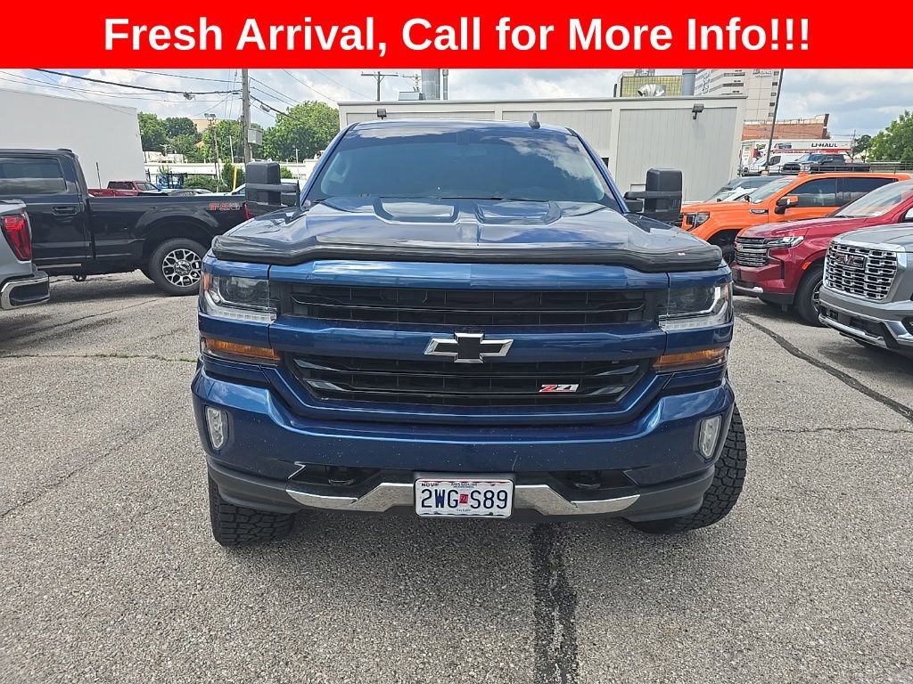 Used 2017 Chevrolet Silverado 1500 LT w/ All Star Edition AWD/4WD image 2