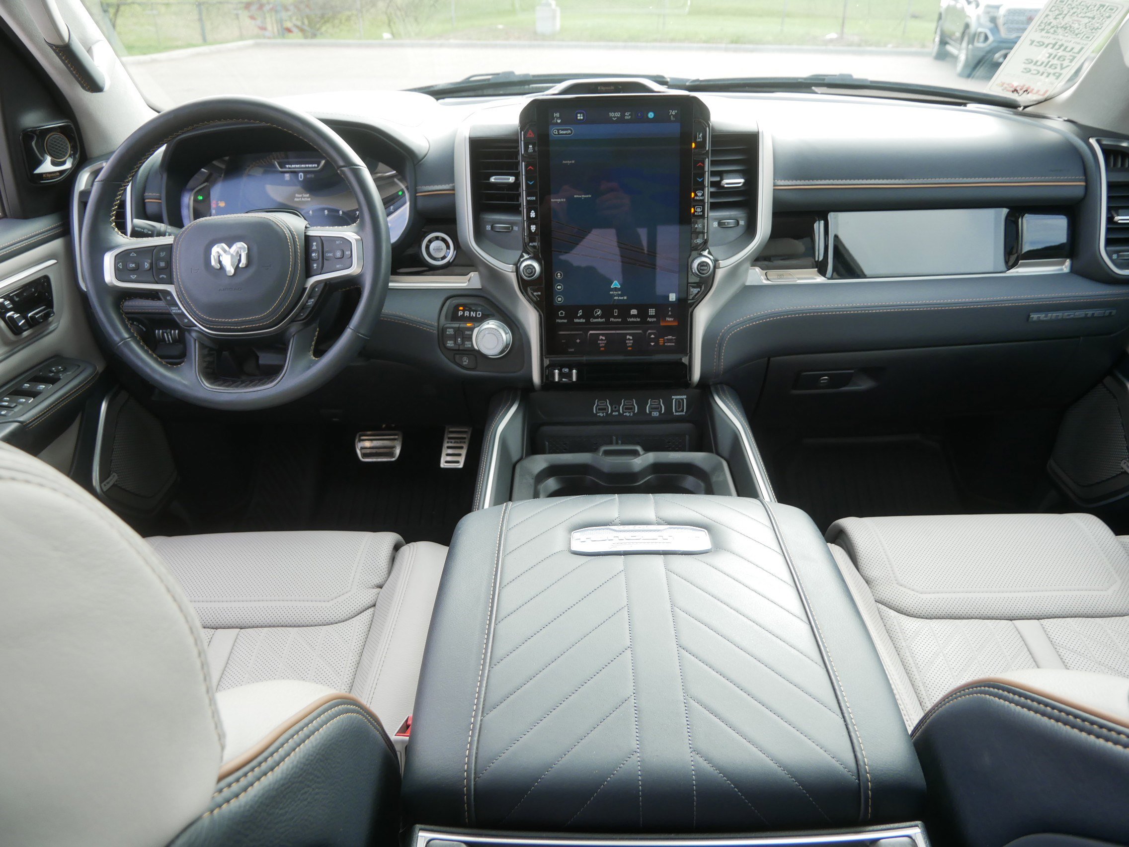 Used 2025 RAM 1500 Tungsten AWD/4WD image 10