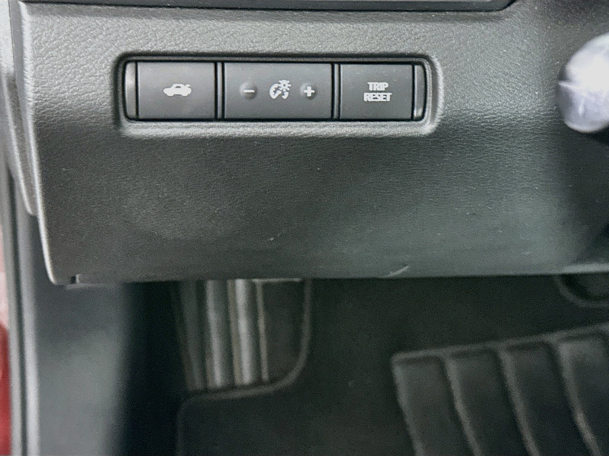 Used 2025 Nissan Altima 2.5 SV FWD image 16