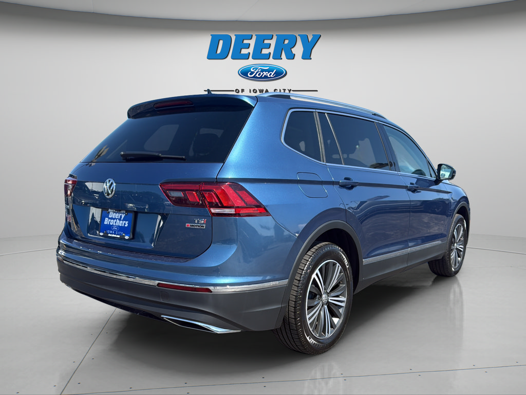 Used 2018 Volkswagen Tiguan SEL AWD/4WD image 6