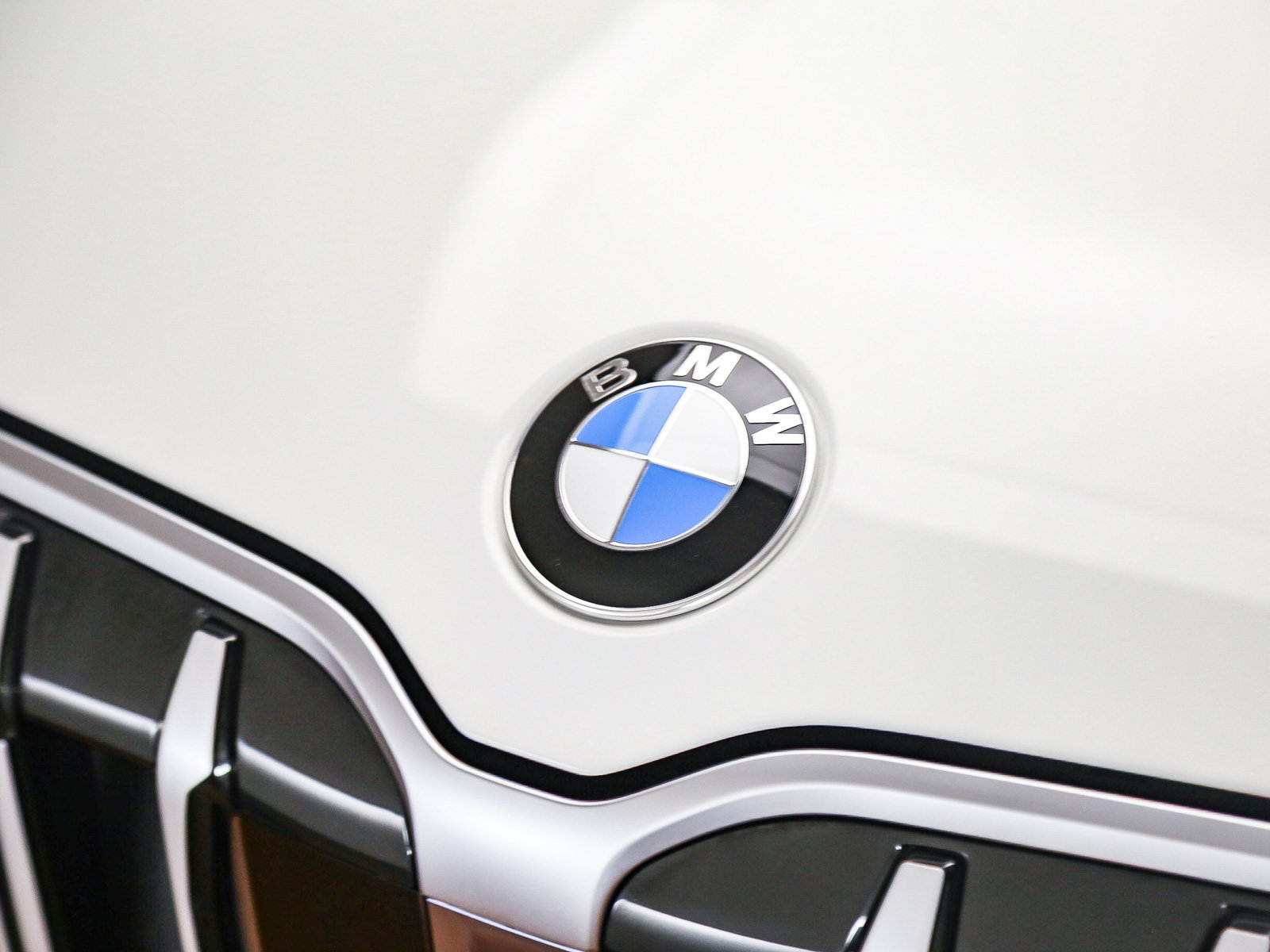 Used 2026 BMW X1 xDrive28i w/ Convenience Package AWD/4WD image 9