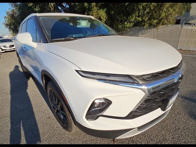 Used 2023 Chevrolet Blazer LT image 1