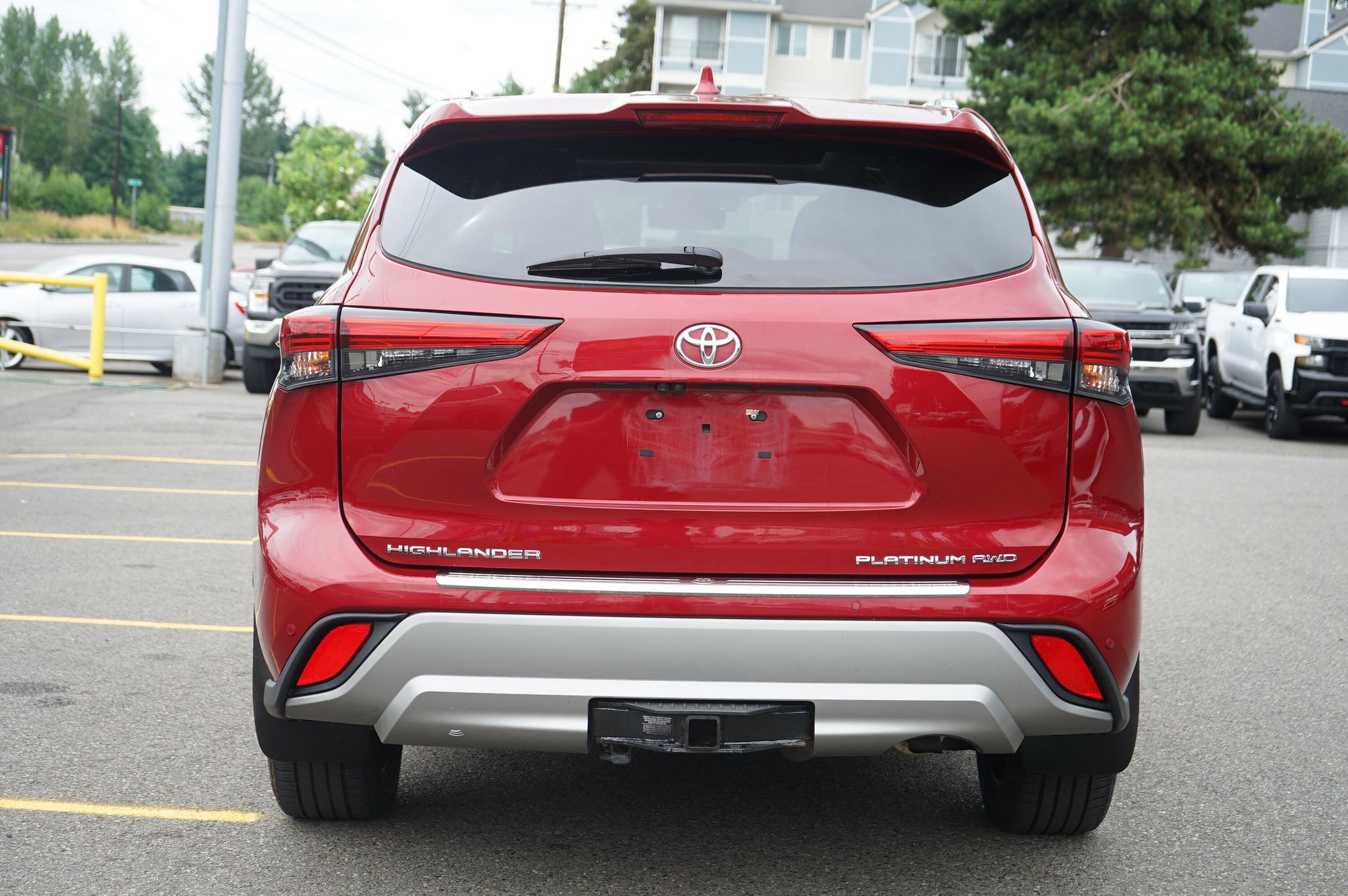 Used 2022 Toyota Highlander Platinum AWD/4WD image 4