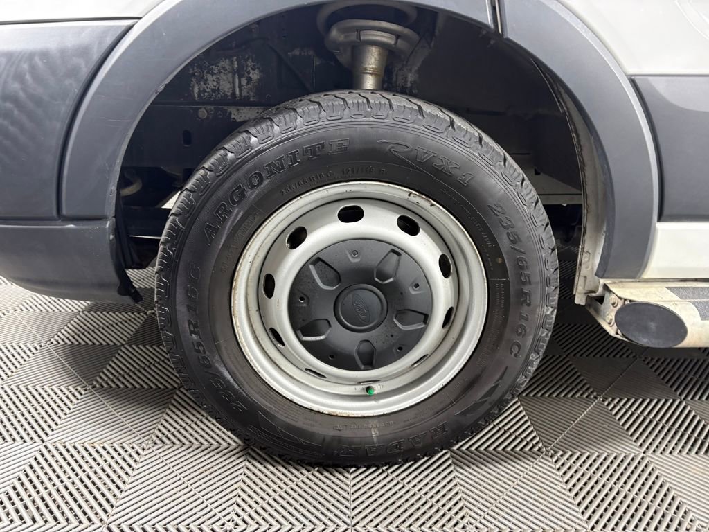 Used 2018 Ford Transit 250 130 Low Roof w/ Exterior Upgrade Package image 11