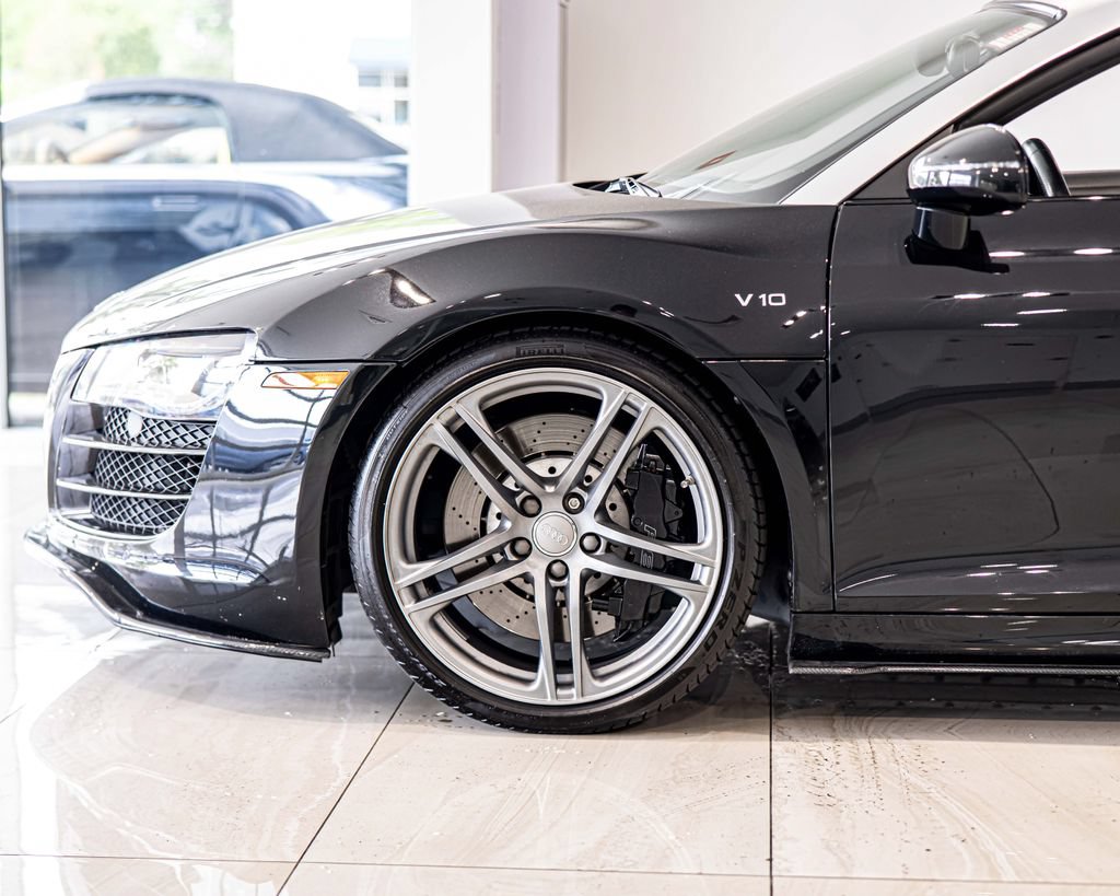 Used 2012 Audi R8 V10 AWD/4WD image 9