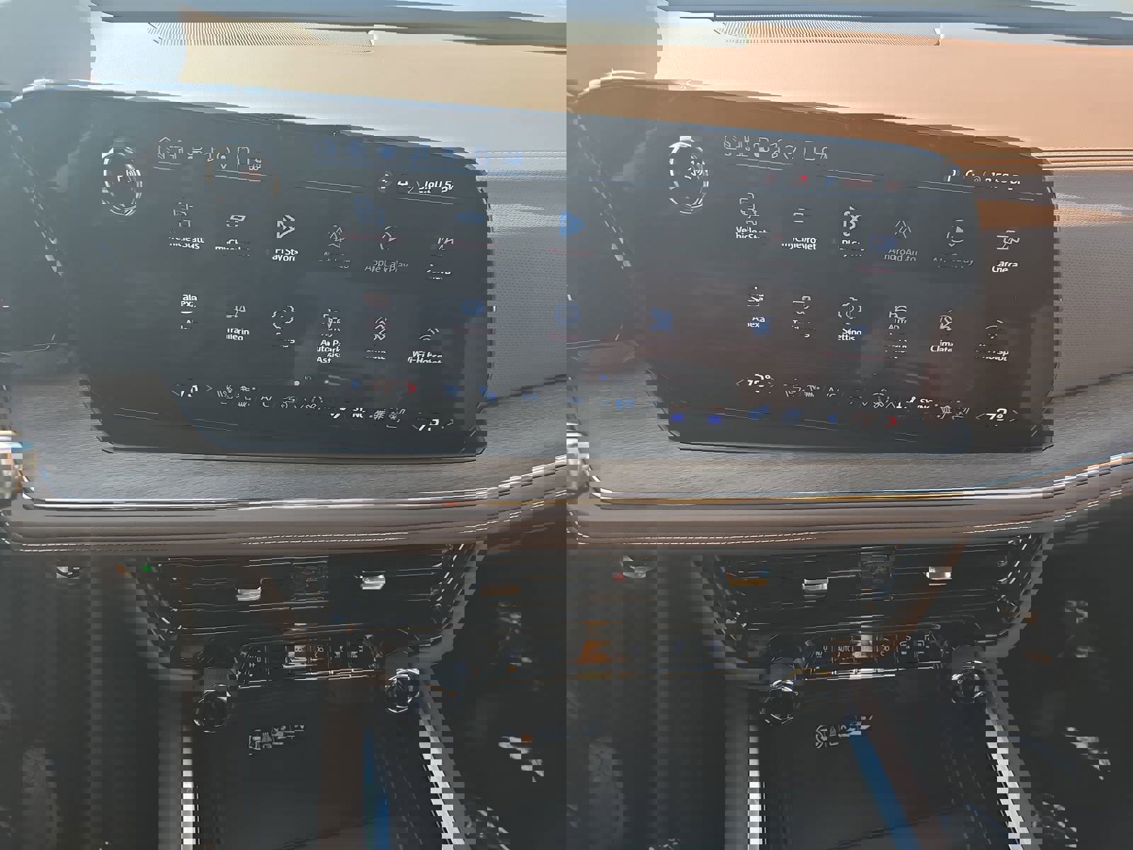 Used 2025 Chevrolet Tahoe High Country image 22