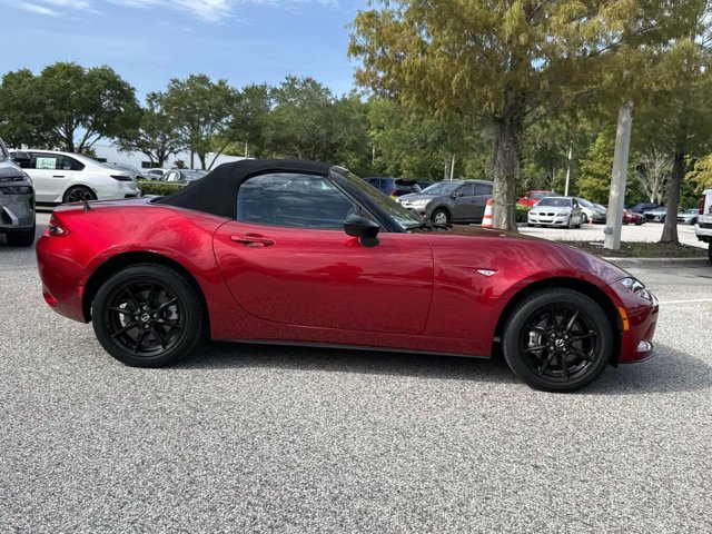 Used 2021 MAZDA MX-5 Miata Sport RWD image 2