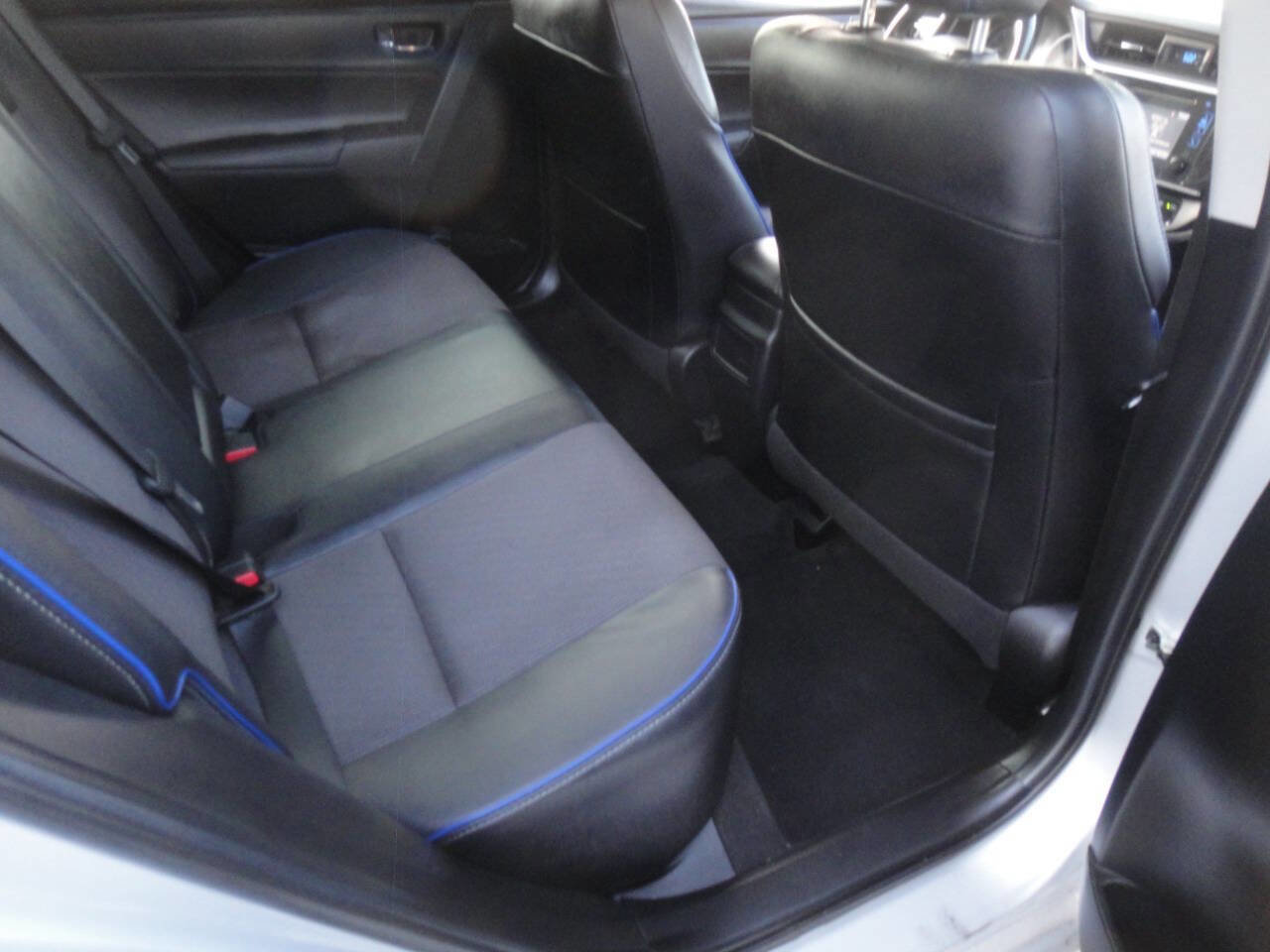 Used 2019 Toyota Corolla SE image 19