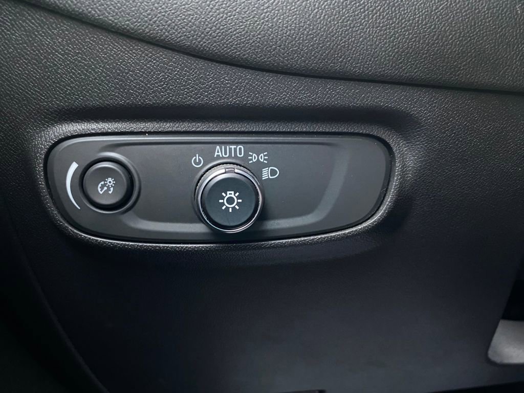 Used 2022 Chevrolet Equinox LT image 19