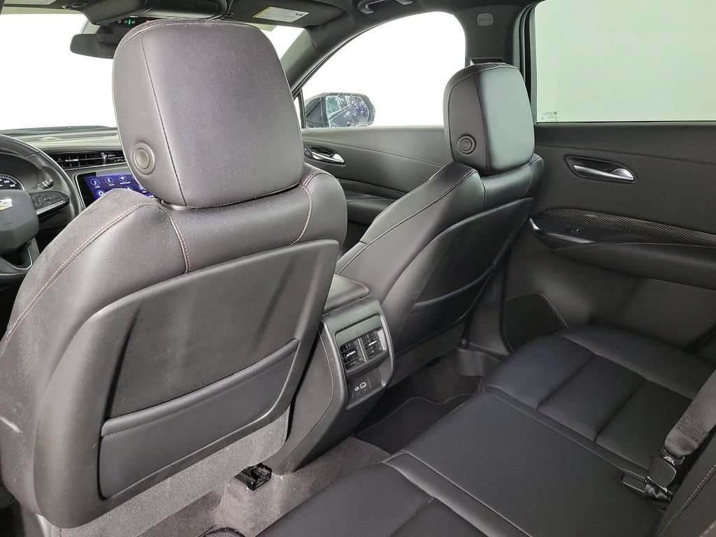 Used 2023 Cadillac XT4 Sport FWD image 12