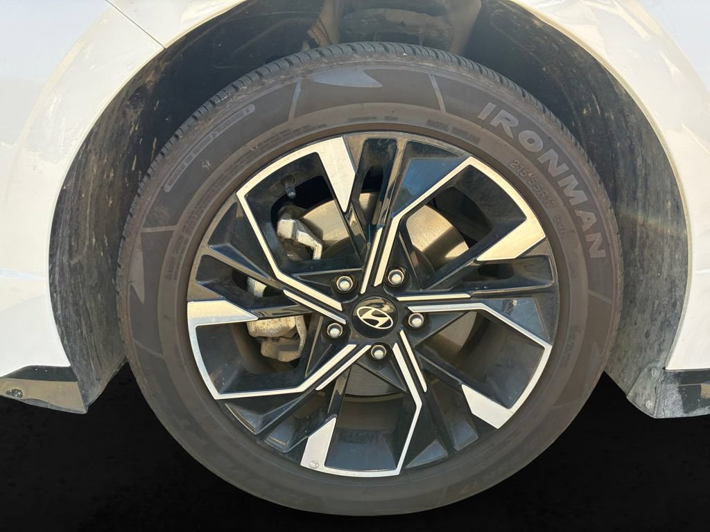 Used 2025 Hyundai Sonata SEL FWD image 10