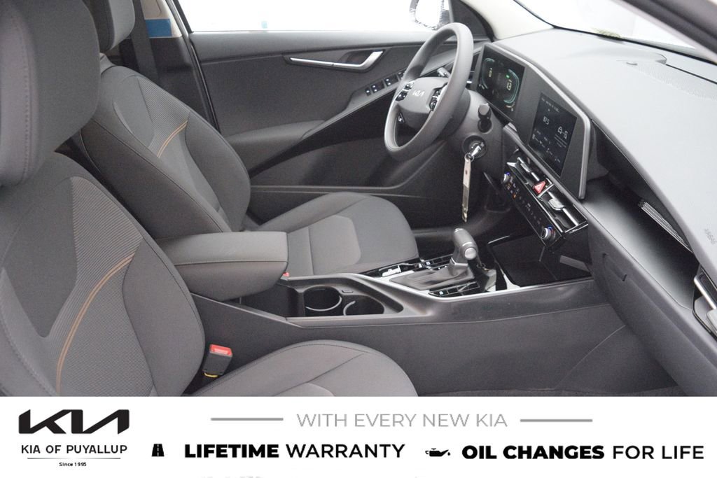 New 2026 Kia Niro LX FWD image 16