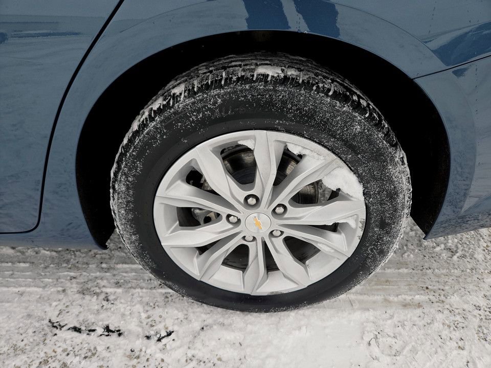 Used 2024 Chevrolet Malibu LT image 33