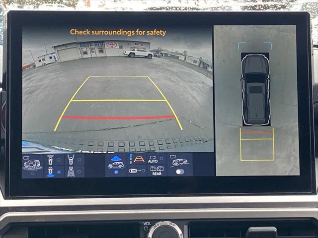 Certified 2025 Toyota 4Runner TRD Off-Road Premium image 17