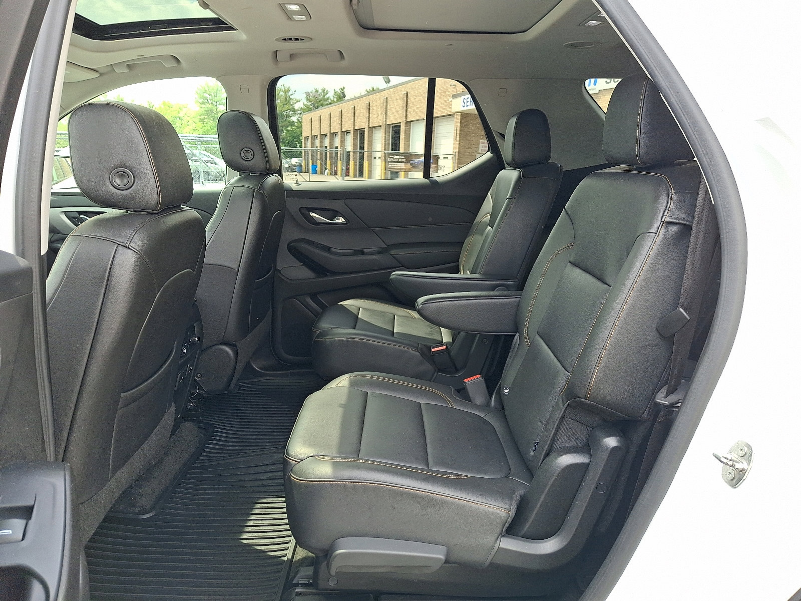 Used 2021 Chevrolet Traverse RS AWD/4WD image 11