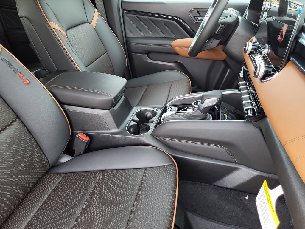 New 2026 GMC Canyon AT4 w/ Technology Plus Package image 10