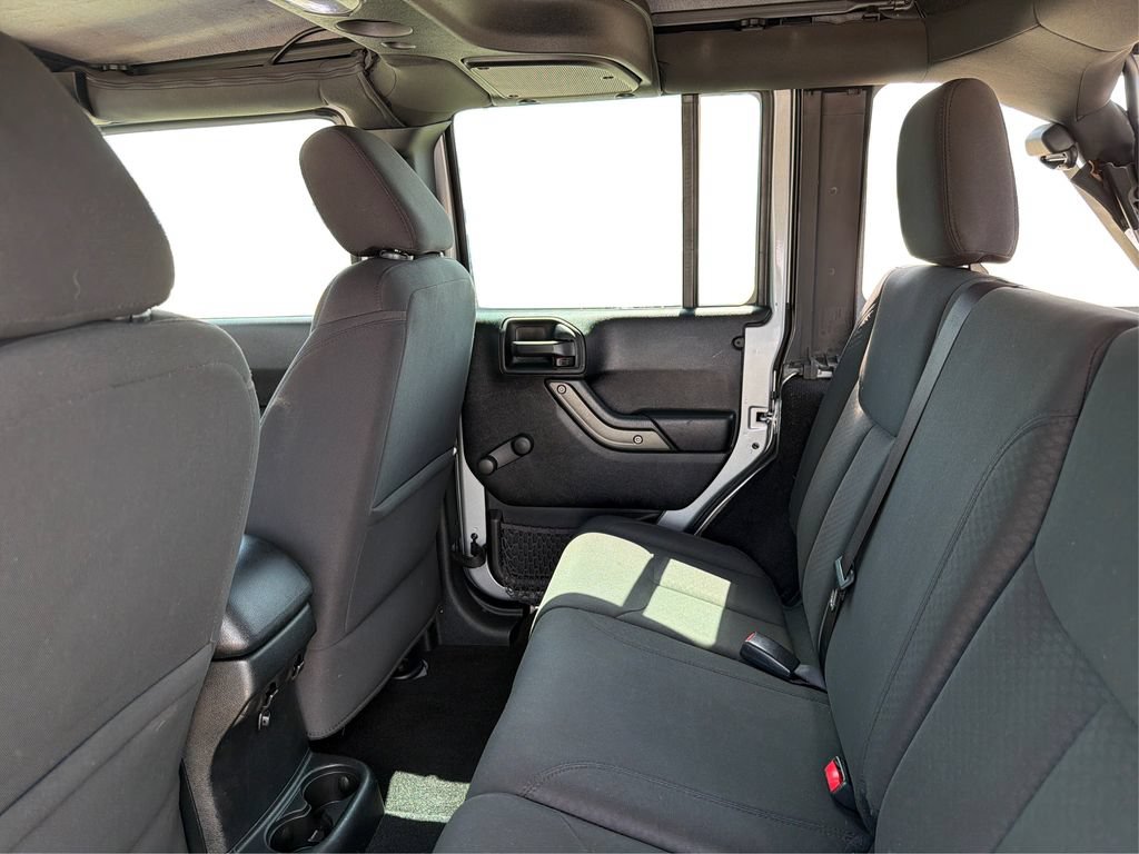 Used 2017 Jeep Wrangler Unlimited Sport w/ Connectivity Group AWD/4WD image 11