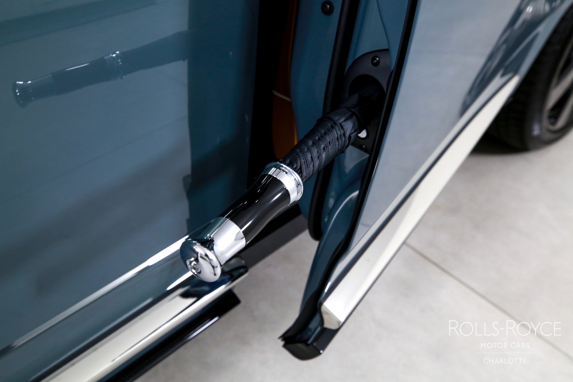 Certified 2025 Rolls-Royce Cullinan image 25