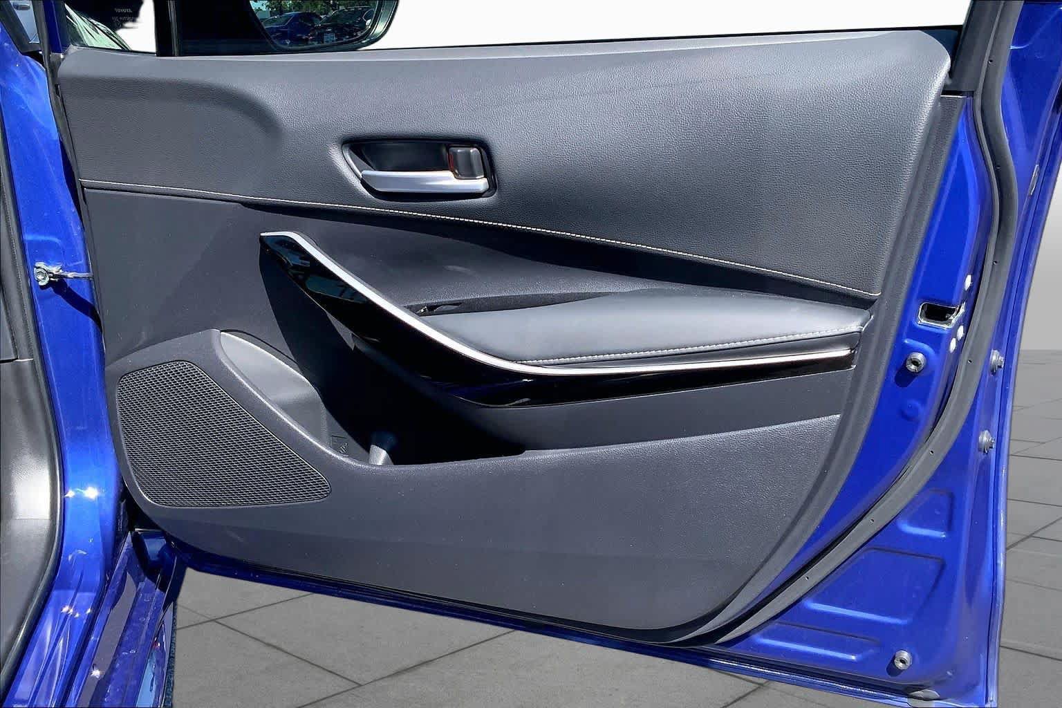 Certified 2025 Toyota Corolla XSE FWD image 22