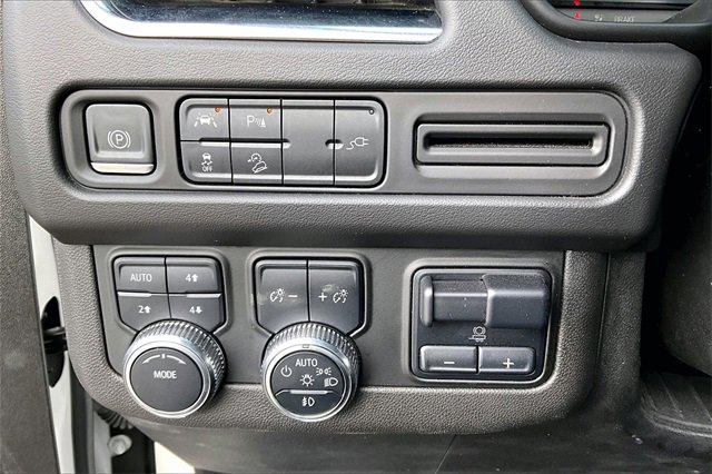 Used 2022 GMC Yukon XL AT4 w/ Max Trailering Package image 15