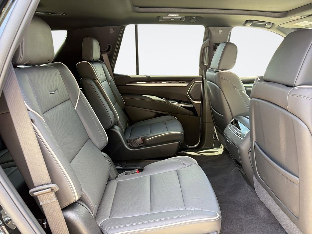 Certified 2026 Cadillac Escalade Luxury RWD image 30