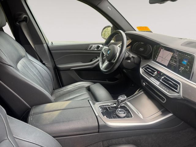 Used 2022 BMW X5 xDrive40i w/ M Sport Package AWD/4WD image 14