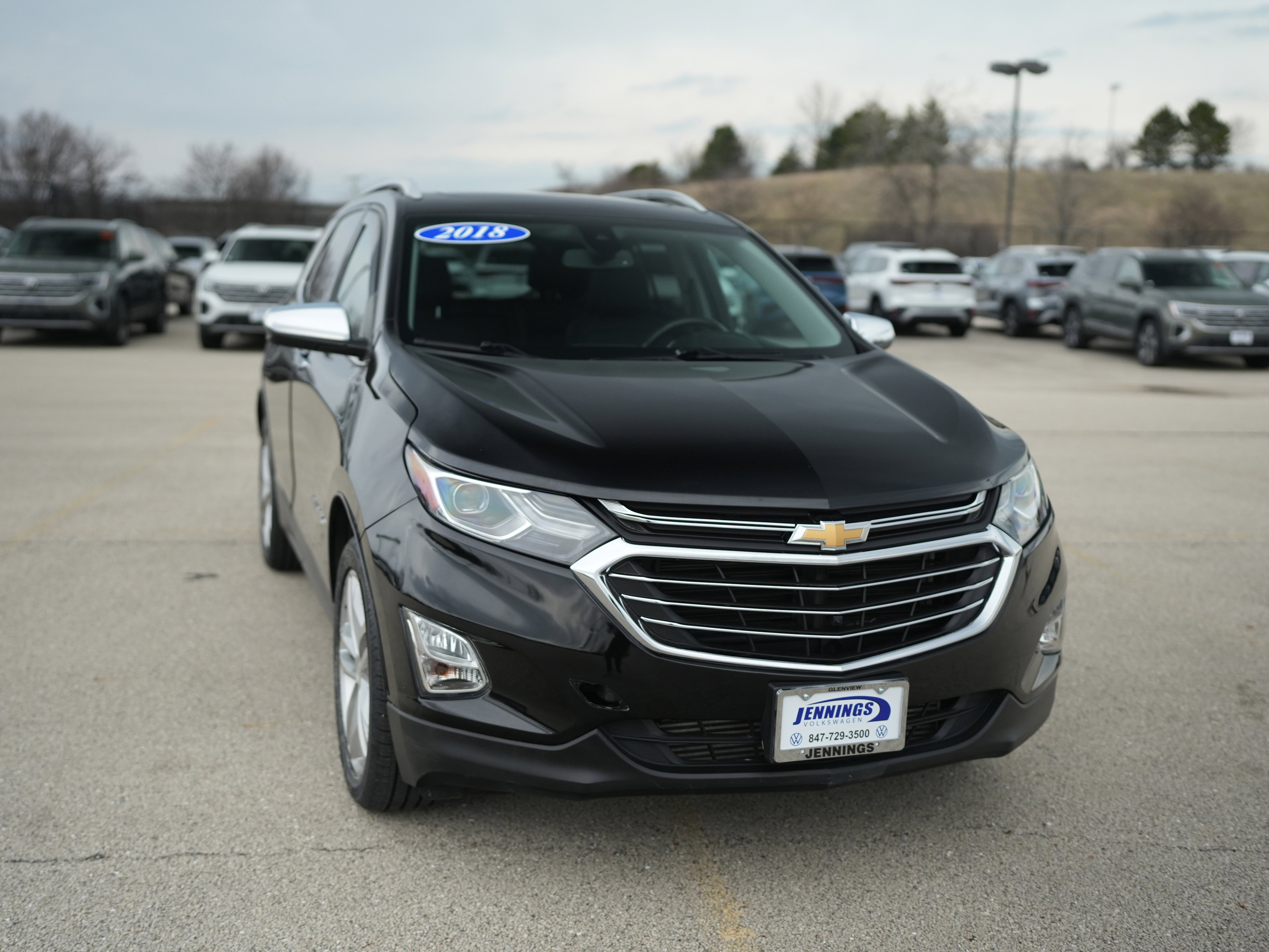 Used 2018 Chevrolet Equinox Premier image 2