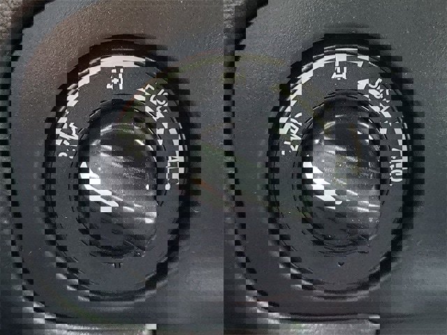 Certified 2025 Nissan Frontier PRO-4X image 26