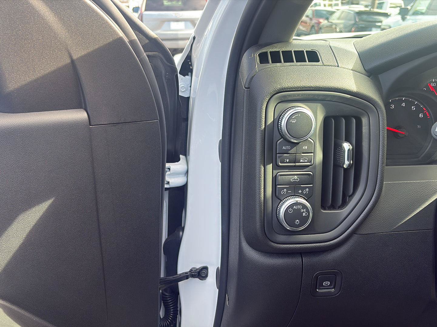 Used 2026 GMC Sierra 1500 Pro w/ Graphite Edition AWD/4WD image 10