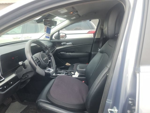 Certified 2023 Kia Sportage EX FWD image 6