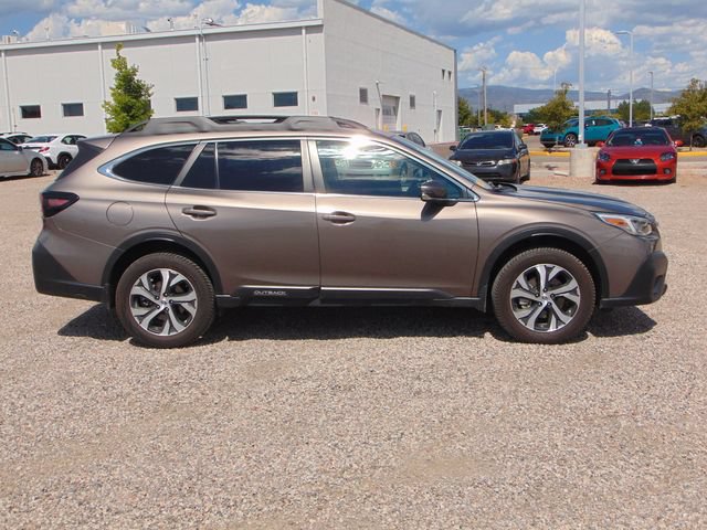 Used 2021 Subaru Outback Limited XT AWD/4WD image 3